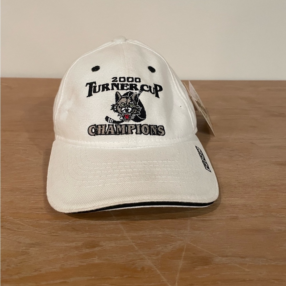 2000 IHL Turner Cup Champs Chicago Wolves OSFA Ballcap